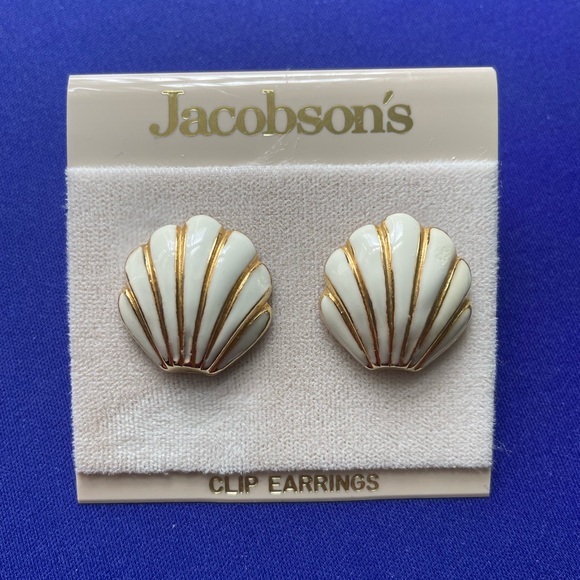 Vintage shell shape earrings - Picture 2 of 6